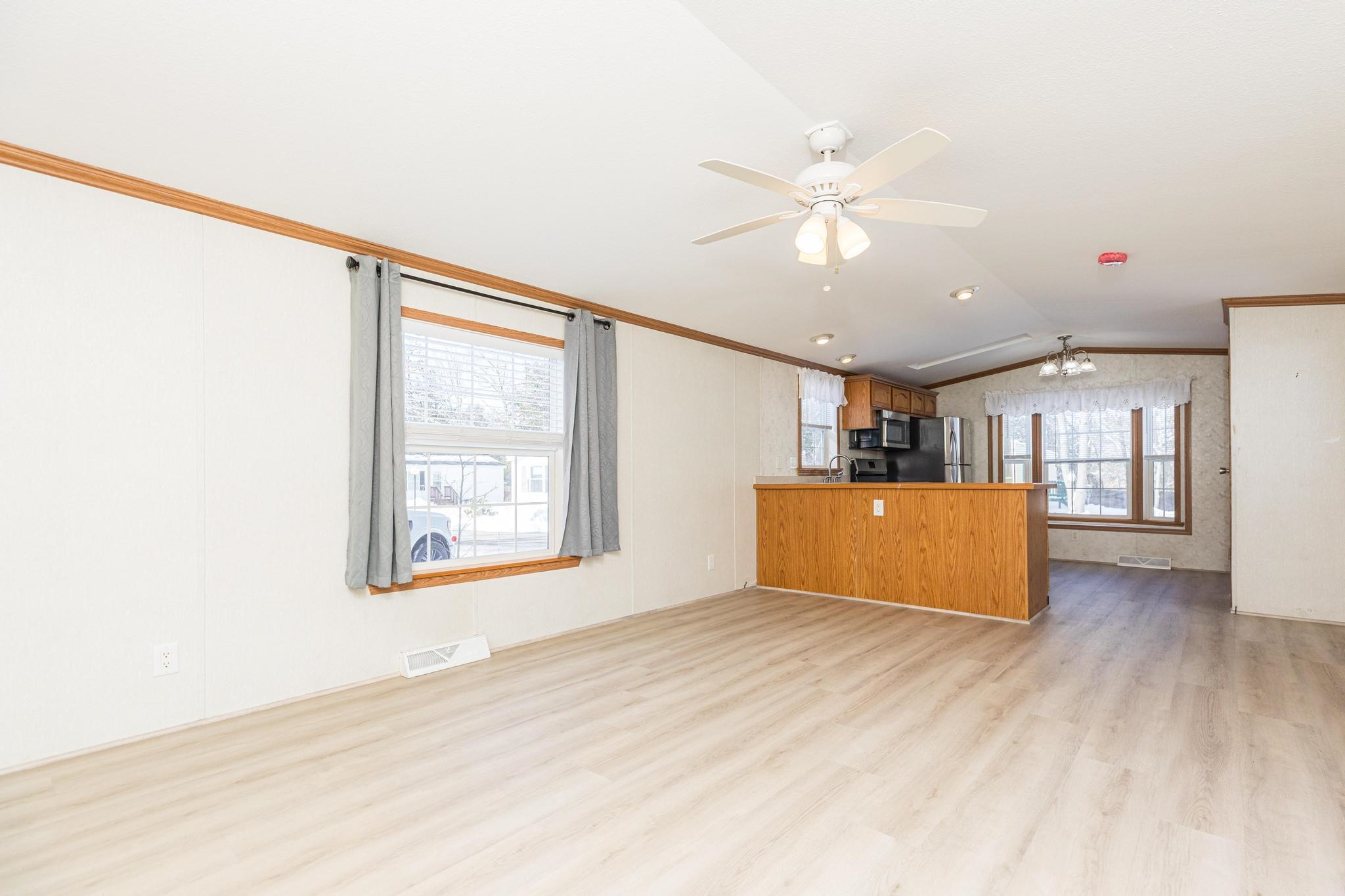 27 Melrose Drive Rochester, NH 03868 - Photo 10 of 36