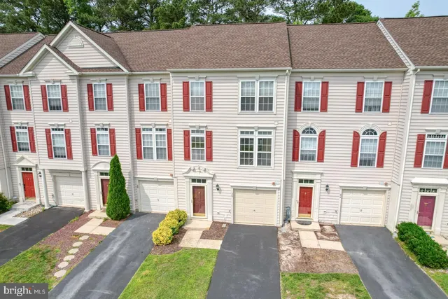 $395,000 | 36 John Hall Drive, Ocean View, DE 19970