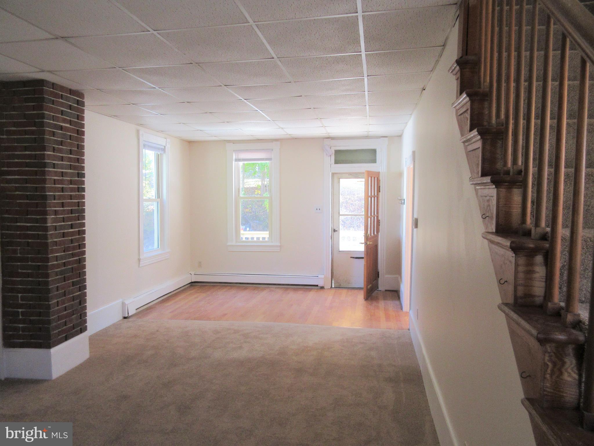 1909 Craley Road Windsor, PA 17366 - Photo 4 of 16 living room