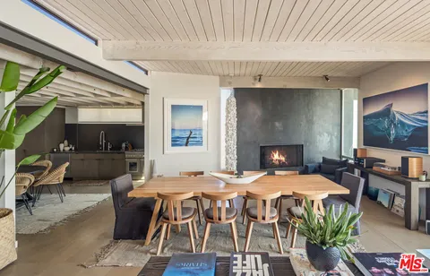 $11,000,000 | 24956 Malibu Road, Malibu, CA 90265