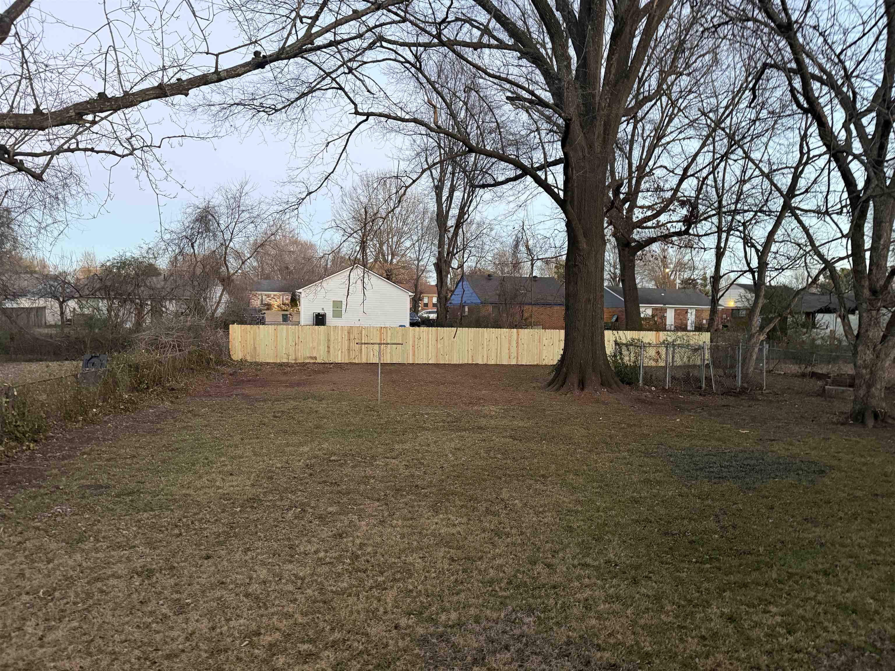 4900 Berta Road Memphis, TN 38109 - Photo 4 of 24