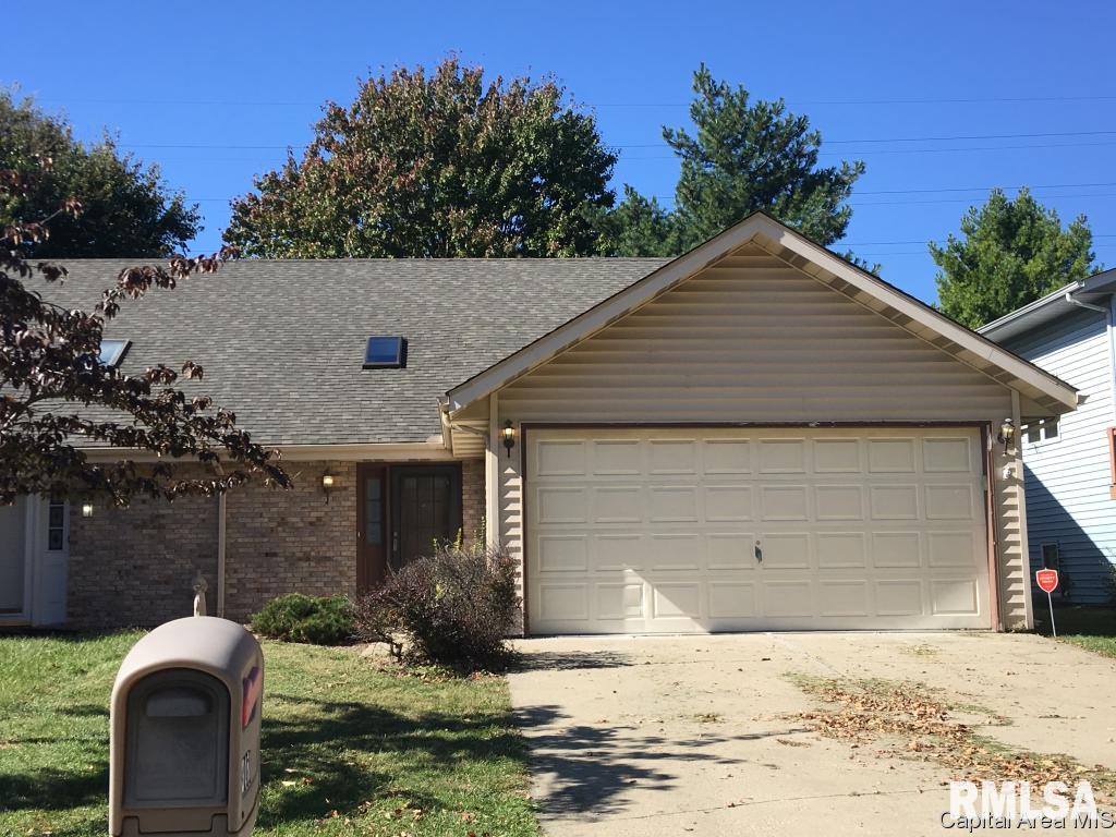305 Bellerive Road Springfield, IL 62704 - Photo 1 of 27