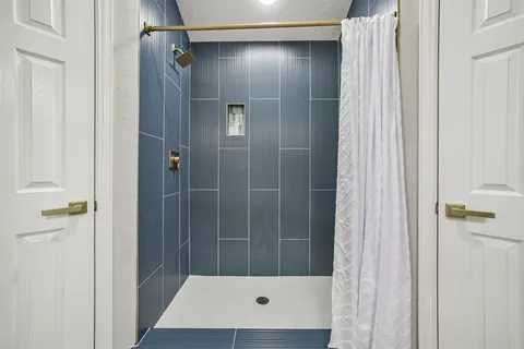 $270,000 | 10826 Thorncliff Drive, Humble, TX 77396