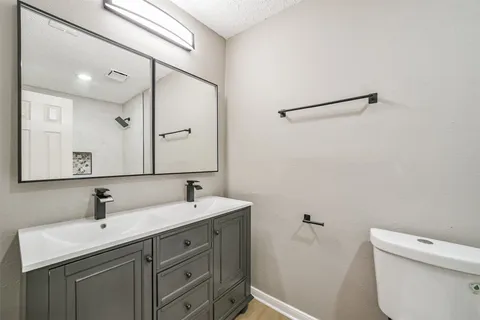 $270,000 | 10826 Thorncliff Drive, Humble, TX 77396