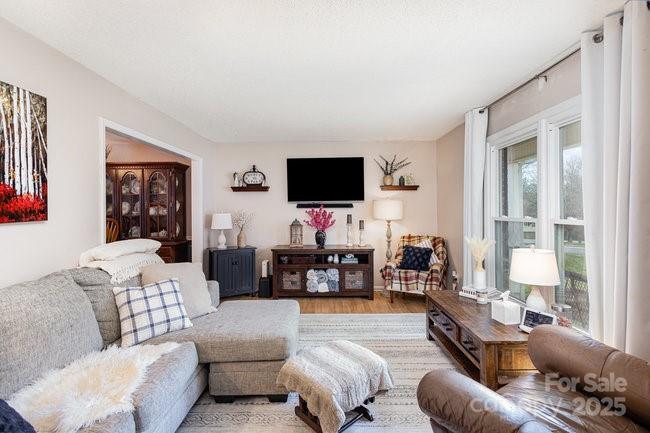 307 Matthews Crossing Matthews, NC 28105 - Photo 4 of 26