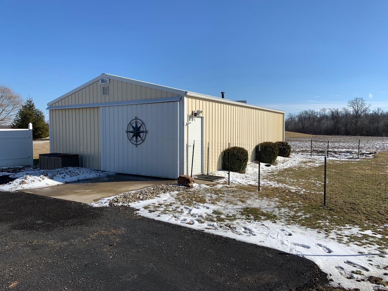 18512 Monroeville Road Monroeville, IN 46773 - Photo 3 of 30