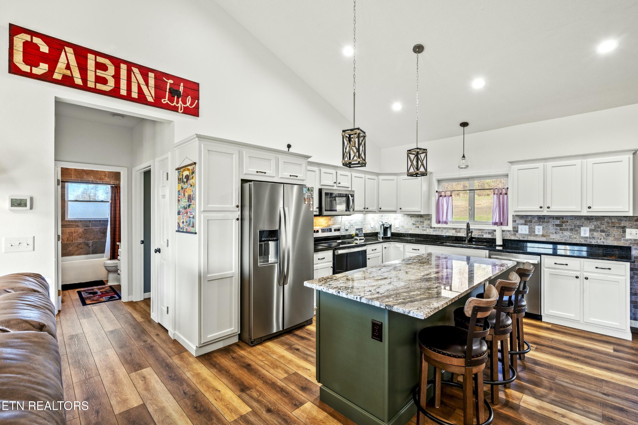 1136 Camellia Road Newport, TN 37821 - Photo 5 of 54 Gallery Image 5