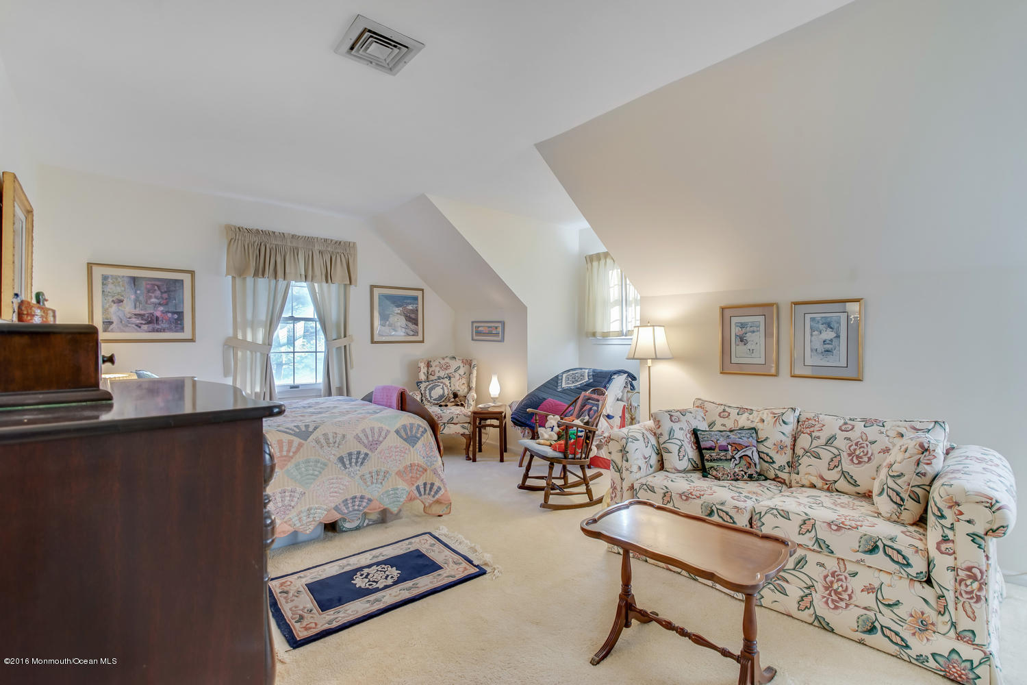387 East Freehold Road Freehold, NJ 07728 - Photo 18 of 32 387 E Freehold Rd Freehold NJ-large-045-