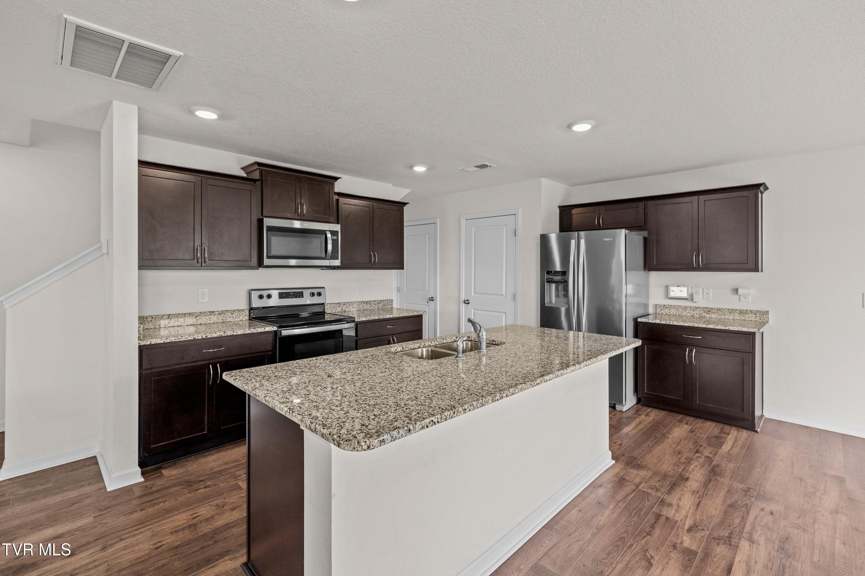 2320 Beacon Road Talbott, TN 37877 - Photo 5 of 34 021-2320BeaconRoad-JeffersonCity-TN-3787