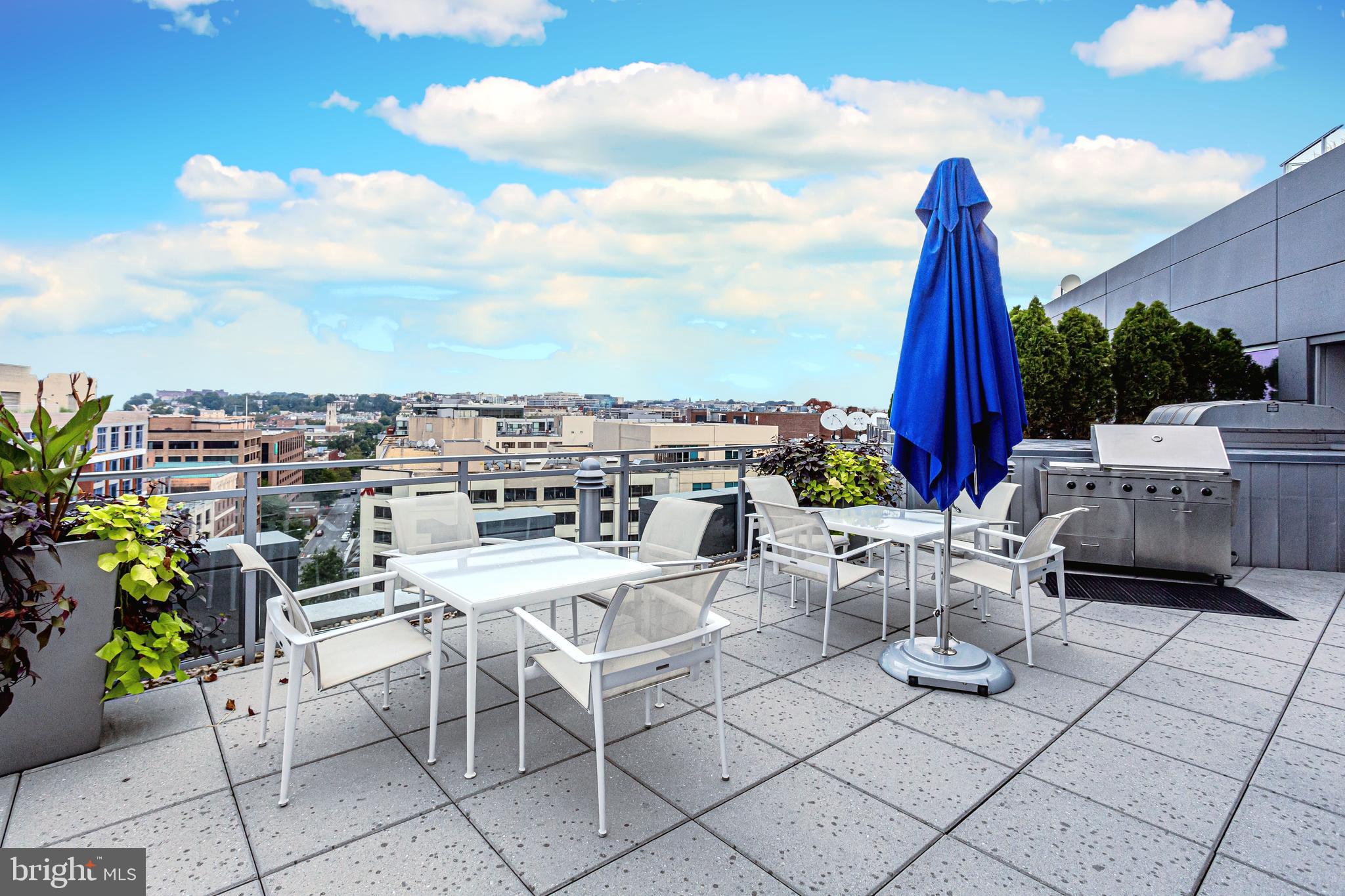 1177 22nd Street Northwest, Unit 6D Washington, DC 20037 - Photo 7 of 13 GRILLING AREA