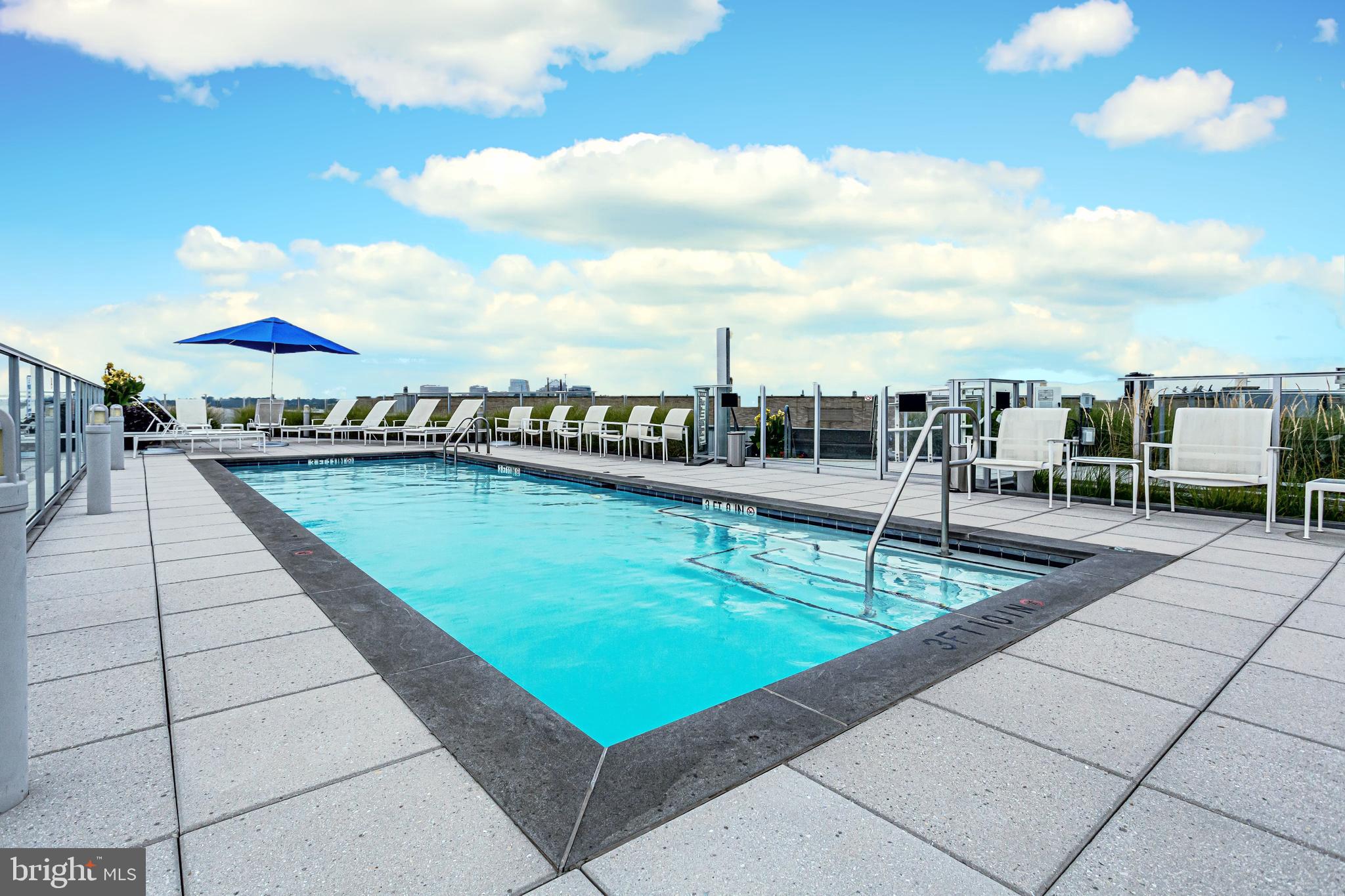 1177 22nd Street Northwest, Unit 6D Washington, DC 20037 - Photo 9 of 13 ROOFTOP POOL and SUNDECK