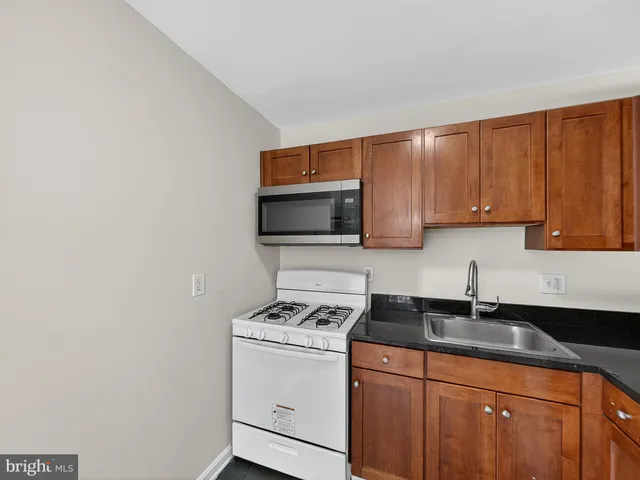 $1,300 | 3111 Naylor Road Southeast, Unit 104, Washington, DC 20020