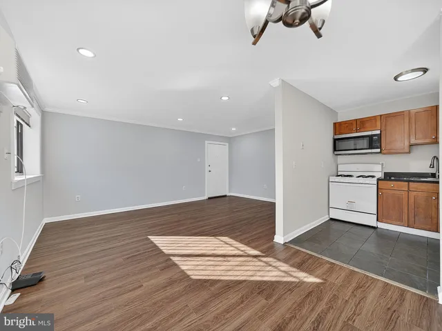 $1,300 | 3111 Naylor Road Southeast, Unit 104, Washington, DC 20020