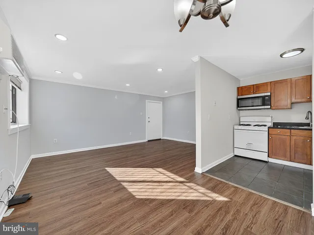 $1,300 | 3111 Naylor Road Southeast, Unit 104, Washington, DC 20020