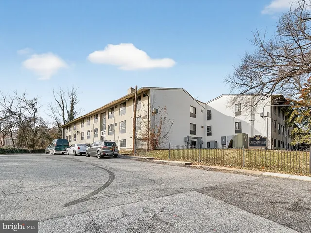 $1,300 | 3111 Naylor Road Southeast, Unit 104, Washington, DC 20020