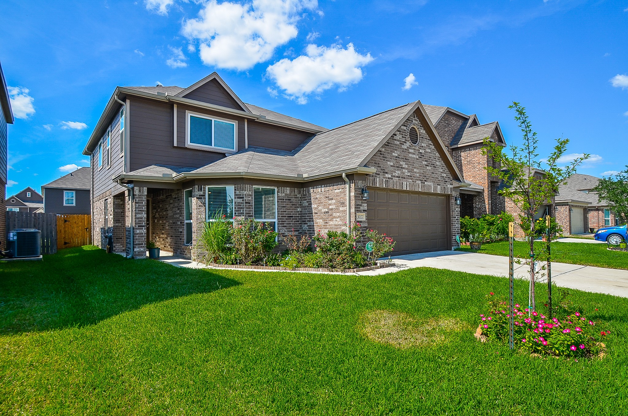 3027 Narrow Stream Way Katy, TX 77493 - Photo 3 of 32 Beautiful front elevation