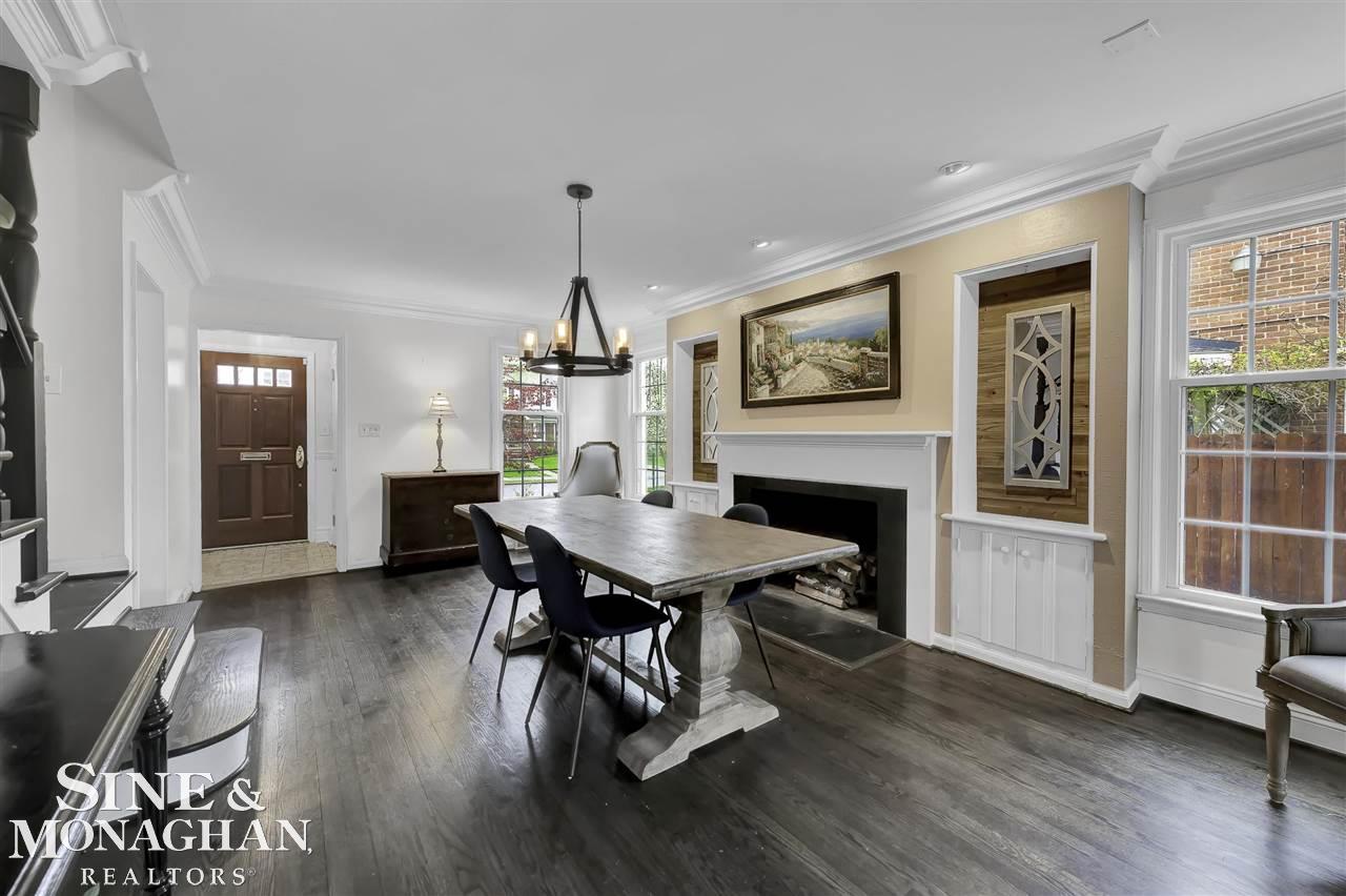 1222 Bishop Road Grosse Pointe, MI 48230 - Photo 8 of 37 50077843-8.JPG