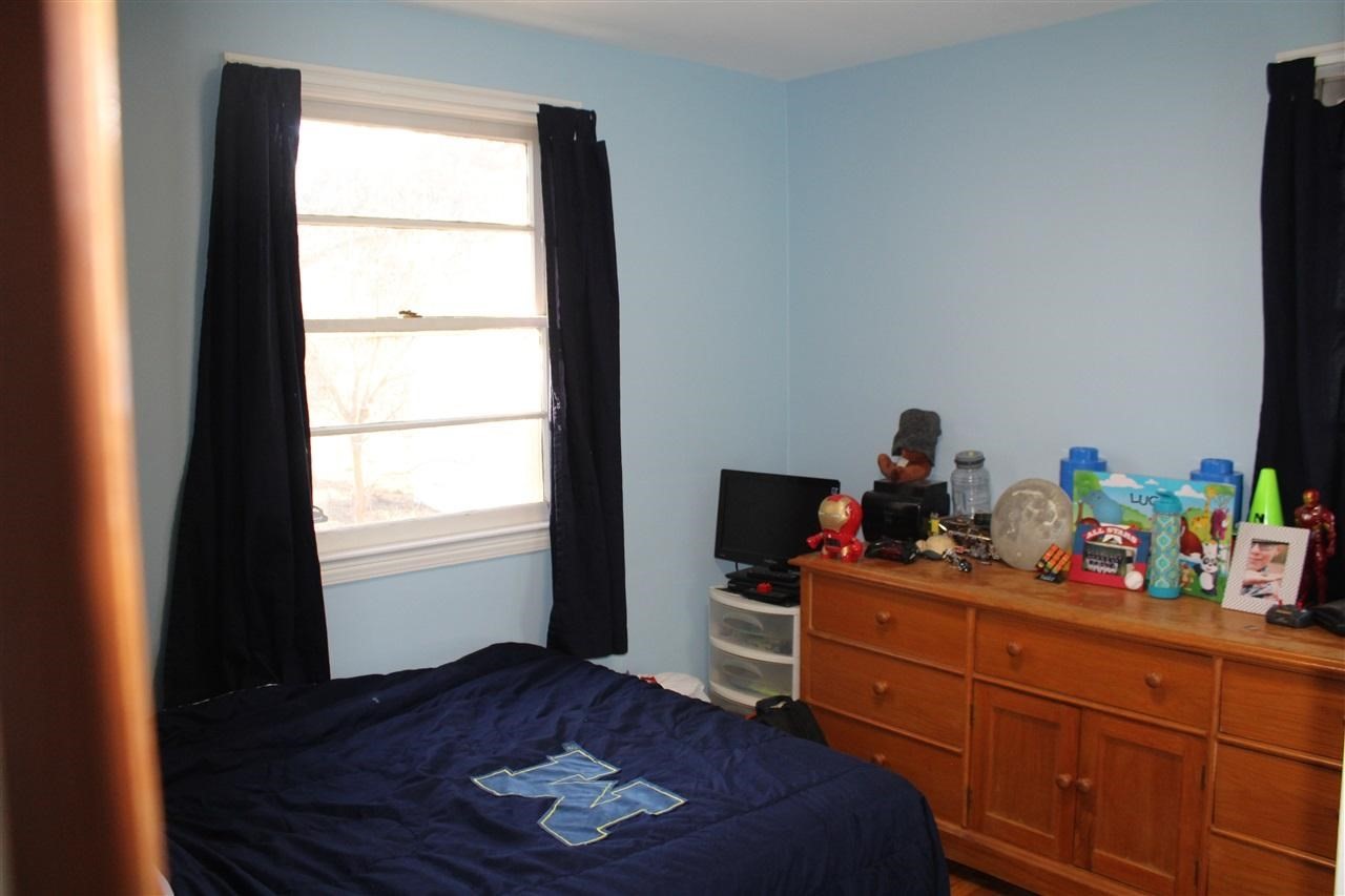 2440 Utley Road Flint, MI 48532 - Photo 14 of 27 21427868-13.JPG