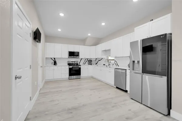 $894,000 | 223 North Peninsula Drive, Unit A & B, Daytona Beach, FL 32118