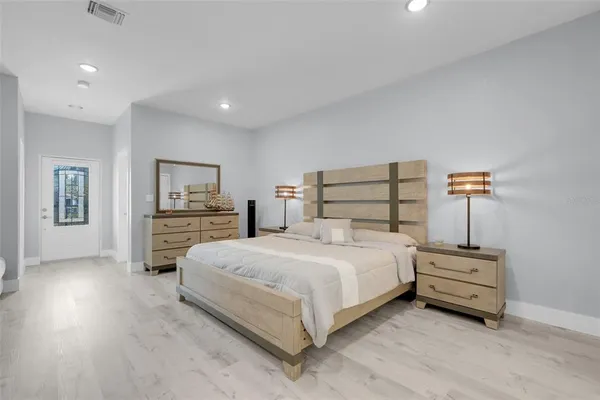 $894,000 | 223 North Peninsula Drive, Unit A & B, Daytona Beach, FL 32118