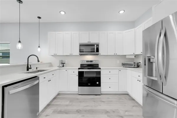 $894,000 | 223 North Peninsula Drive, Unit A & B, Daytona Beach, FL 32118