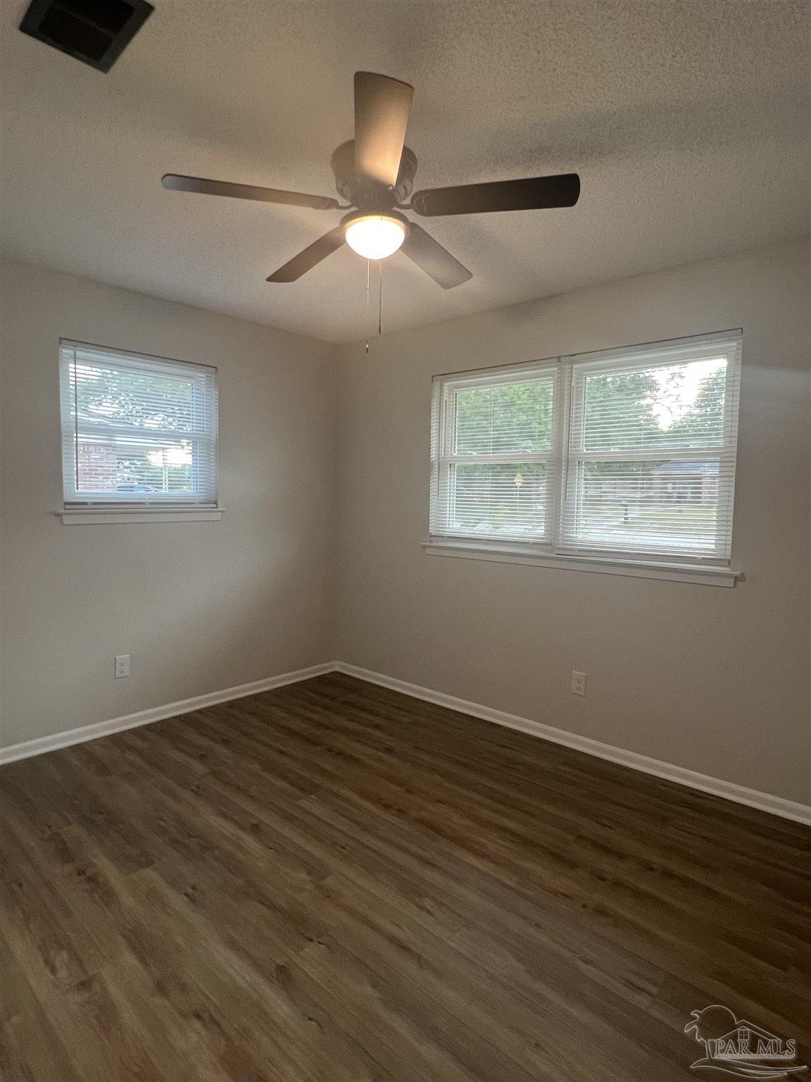7115 Oakcliff Road Pensacola, FL 32526 - Photo 12 of 29 Gallery Image 12