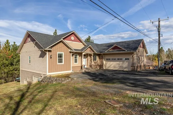 $599,000 | 705 Rachel Street, Troy, ID 83871