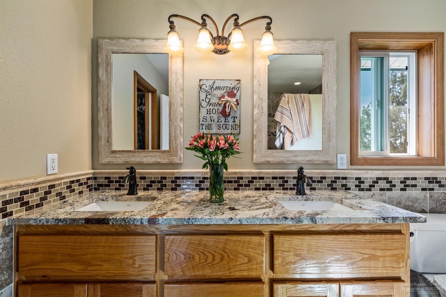 62626 Dodds Road Bend, OR 97701 - Photo 12 of 24 Additional Photo