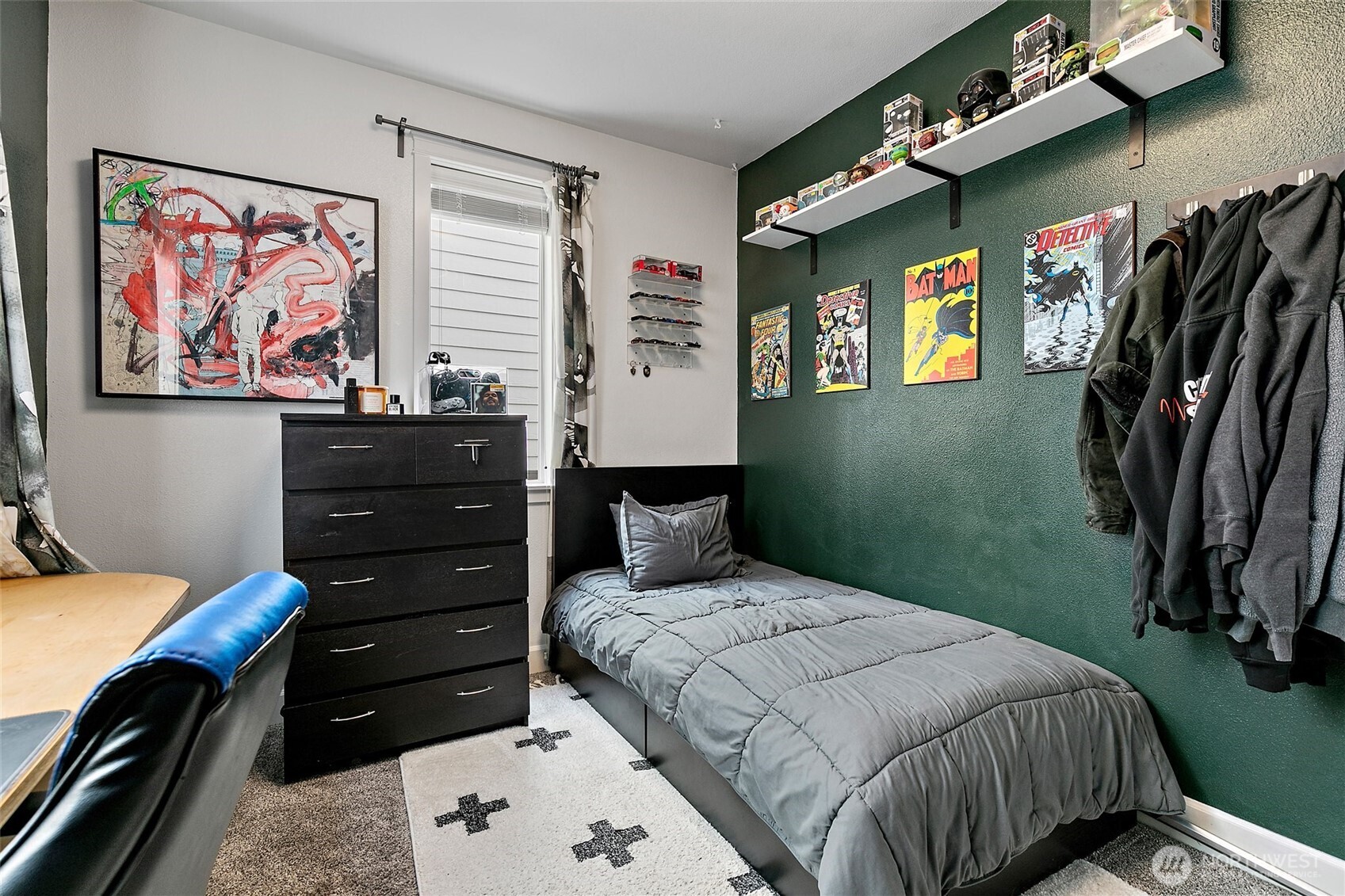 137 Maple Street Tacoma, WA 98466 - Photo 19 of 39 a bedroom with a bed and a painting on the wall