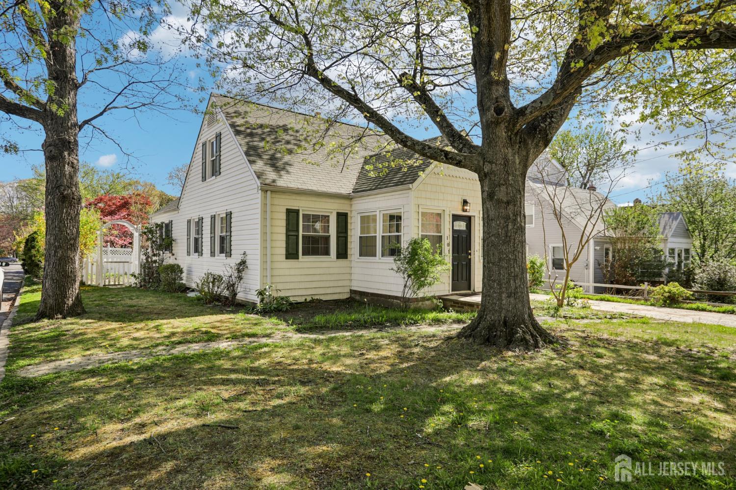 101 Ravine Drive Matawan, NJ 07747 - Photo 2 of 47