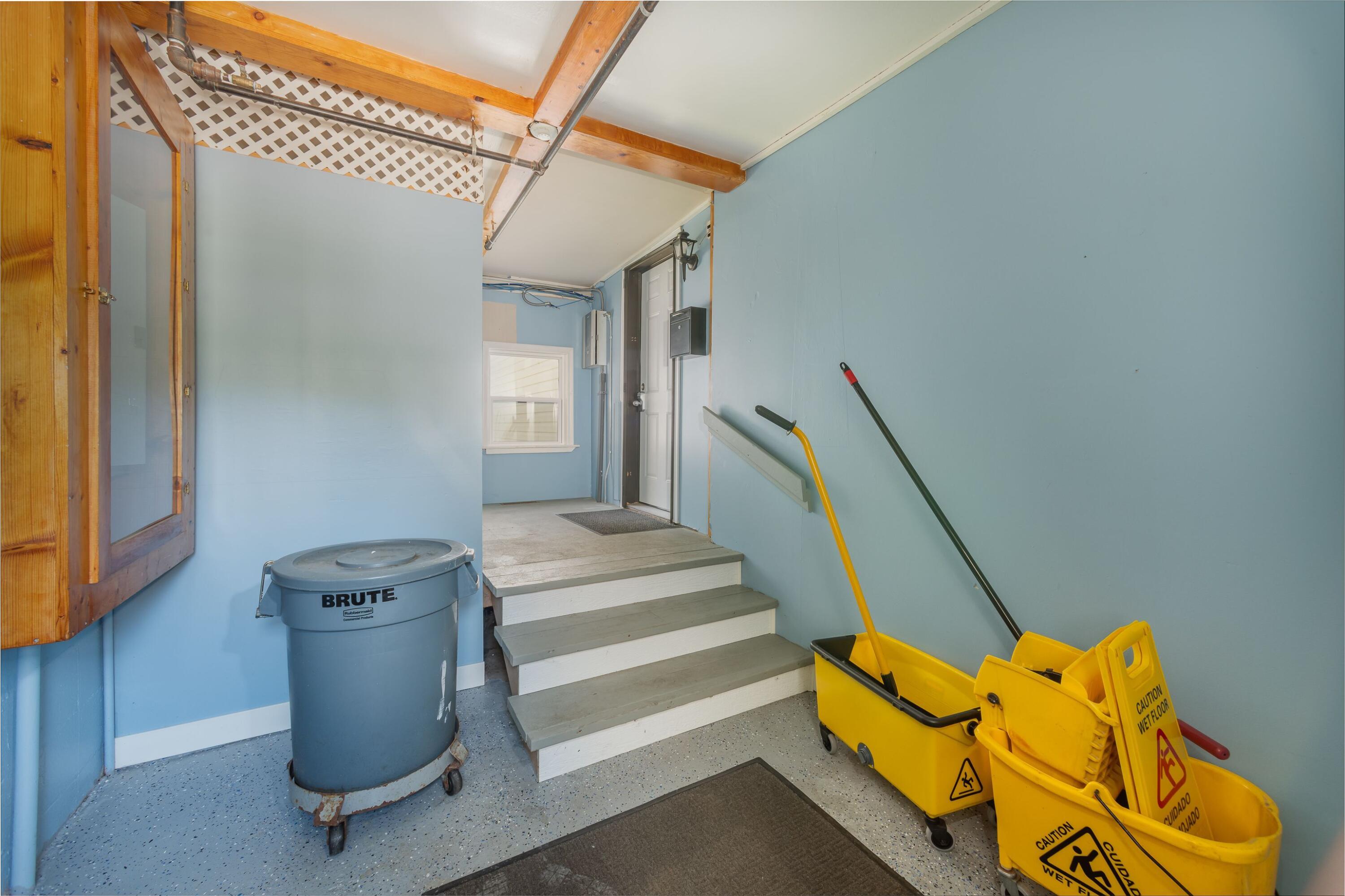 9284 Highway 35 Gladstone, MI 49837 - Photo 22 of 49 Hall Between Homes