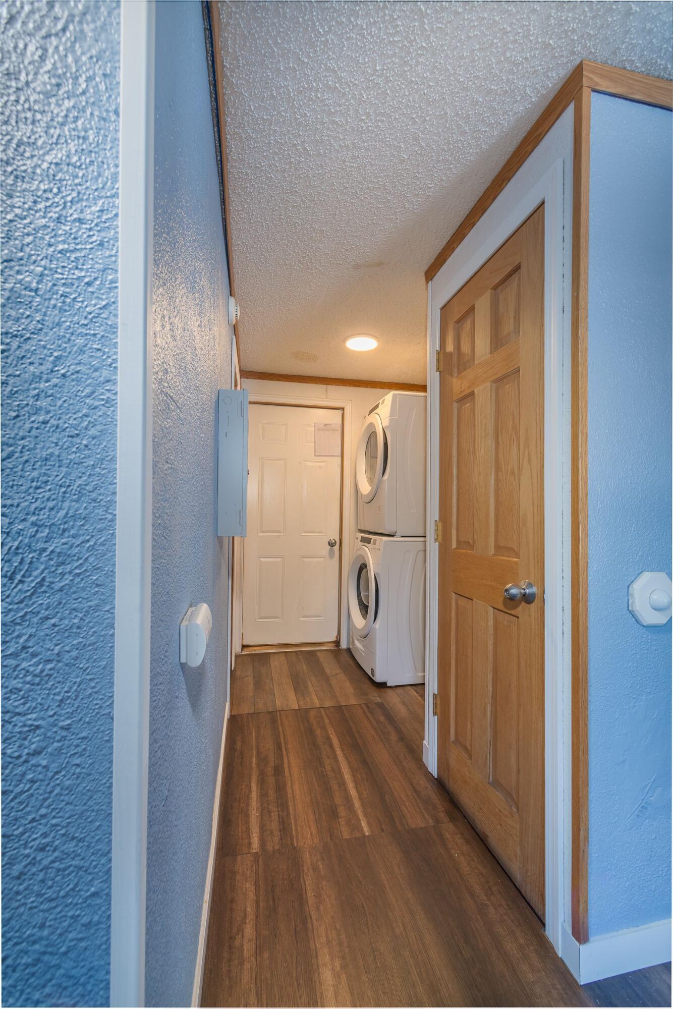 9284 Highway 35 Gladstone, MI 49837 - Photo 39 of 49 Right Side Home