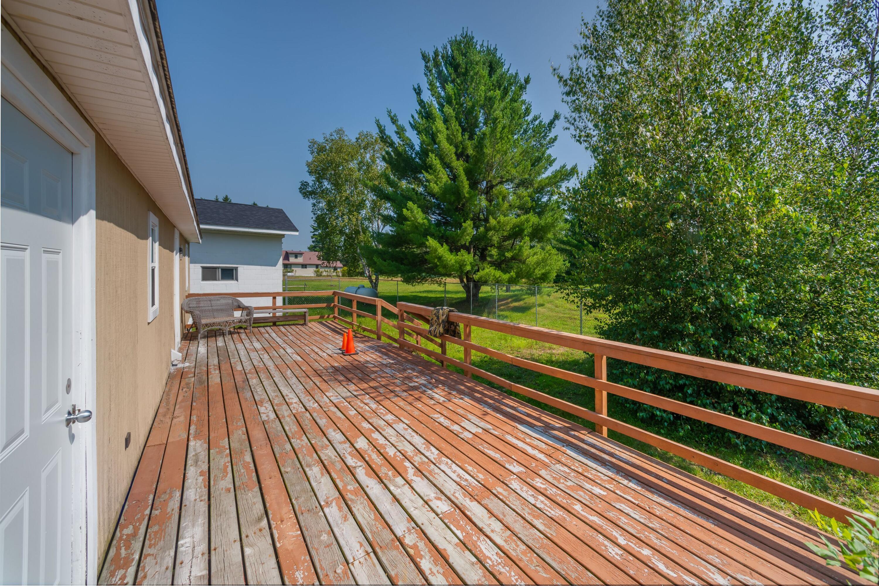 9284 Highway 35 Gladstone, MI 49837 - Photo 47 of 49 Back Deck