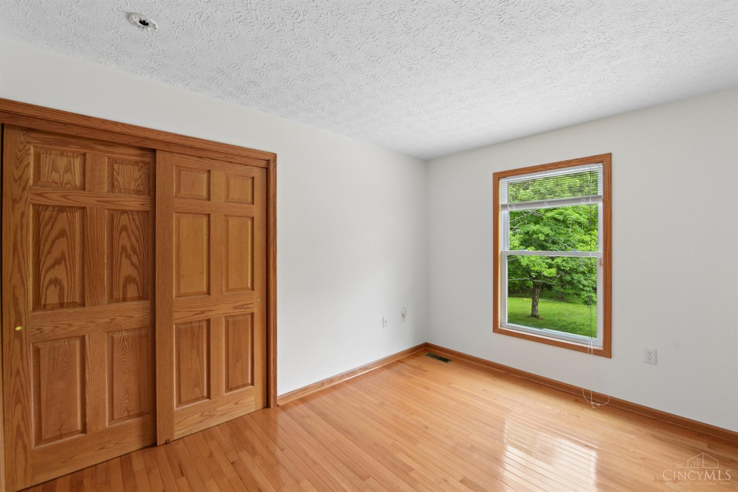 1109 Asbury Road Cincinnati, OH 45255 - Photo 54 of 69