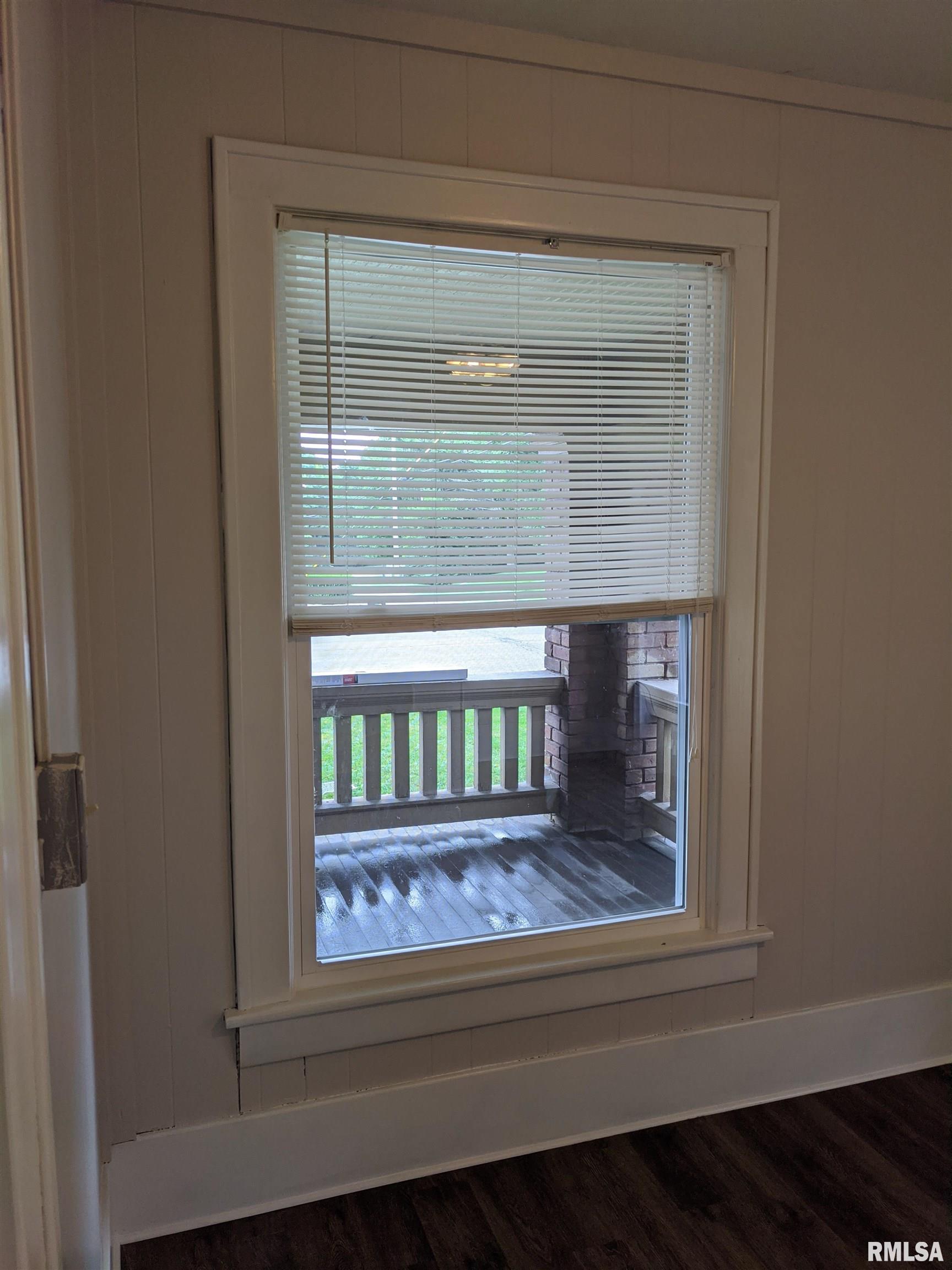 405 West Murray Street Macomb, IL 61455 - Photo 9 of 24