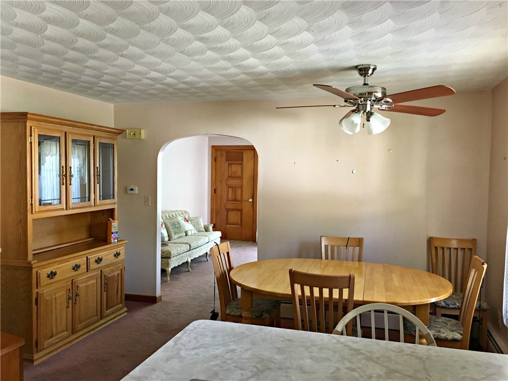 38 Crest Road North Smithfield, RI 02896 - Photo 4 of 11