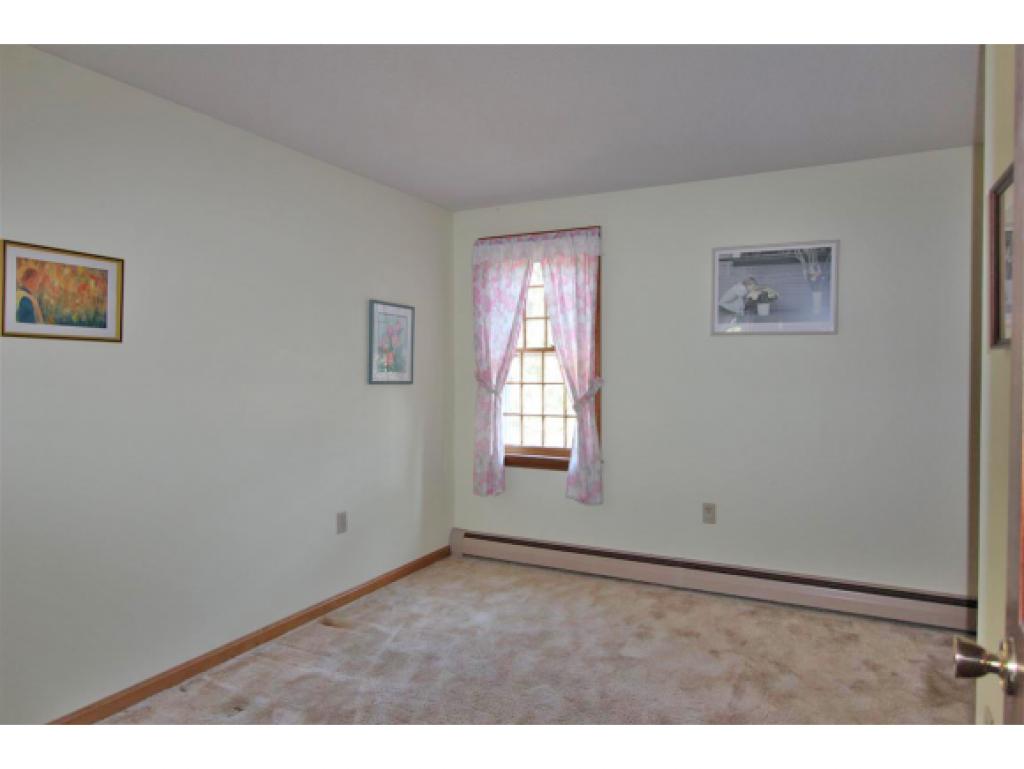 9 Bear Meadow Road Londonderry, NH 03053 - Photo 11 of 18