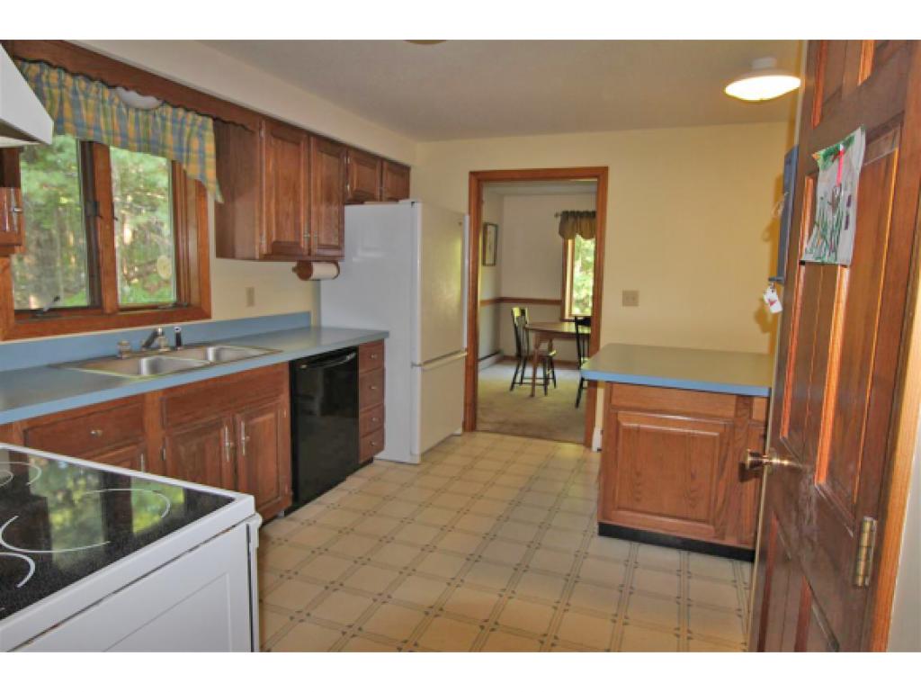 9 Bear Meadow Road Londonderry, NH 03053 - Photo 6 of 18