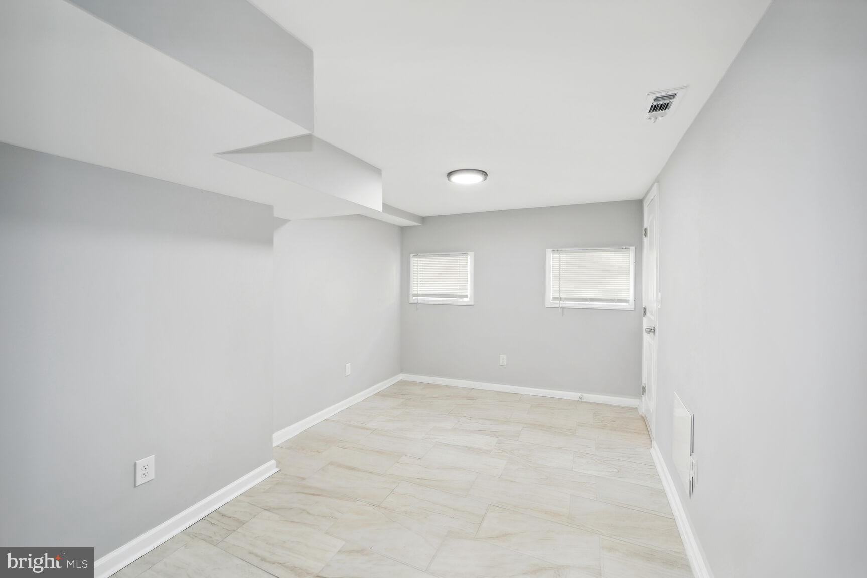 1909 McCulloh Street Baltimore, MD 21217 - Photo 16 of 22 a view of room