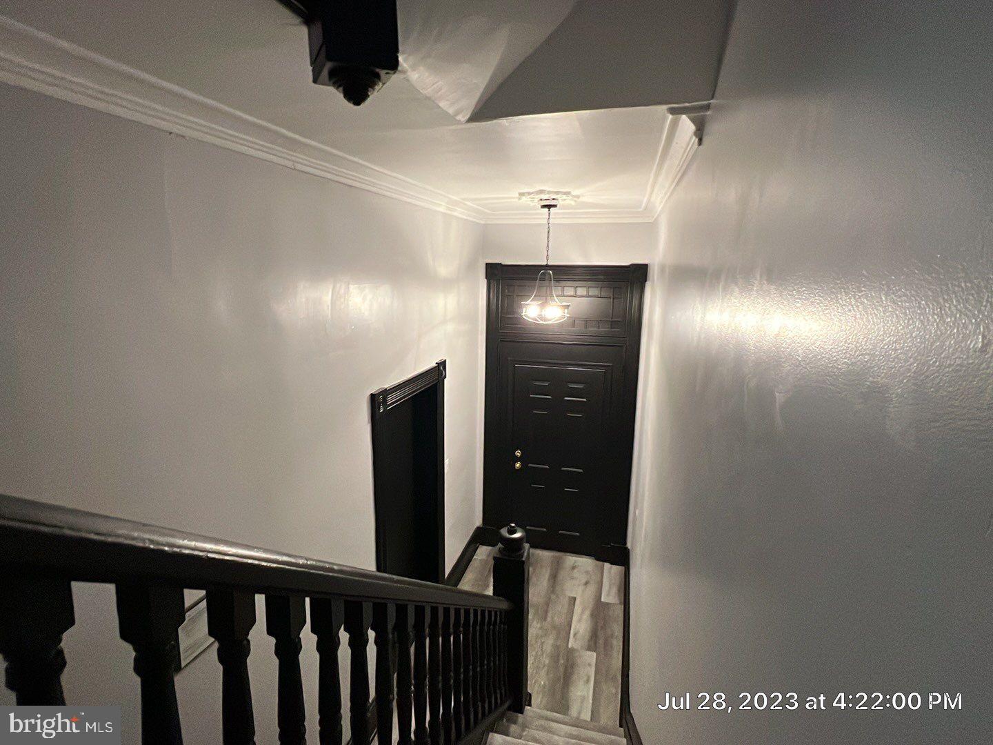 1909 McCulloh Street Baltimore, MD 21217 - Photo 4 of 22 a view of entryway