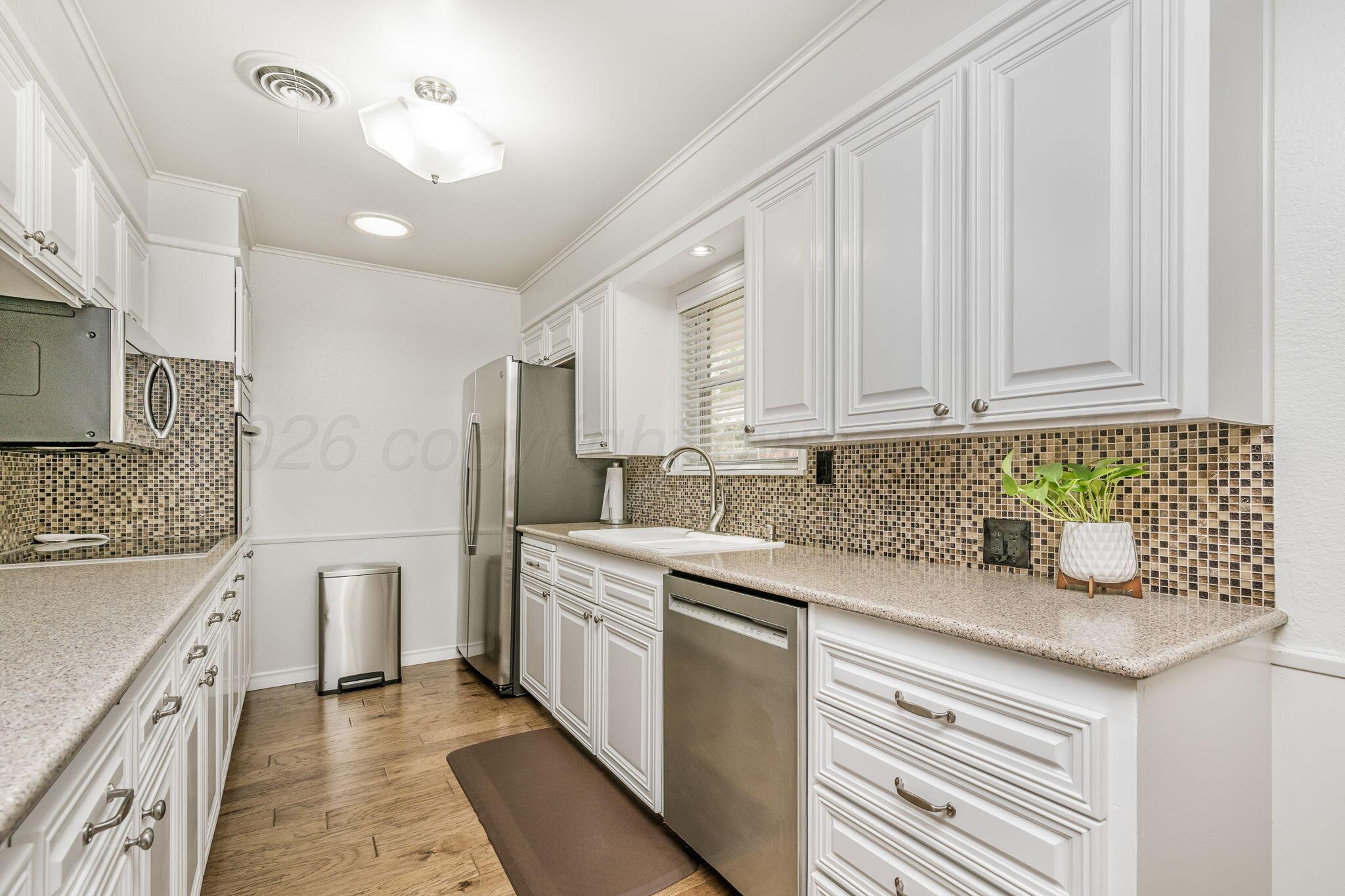 6010 Dreyfuss Road Amarillo, TX 79106 - Photo 11 of 21 Kitchen
