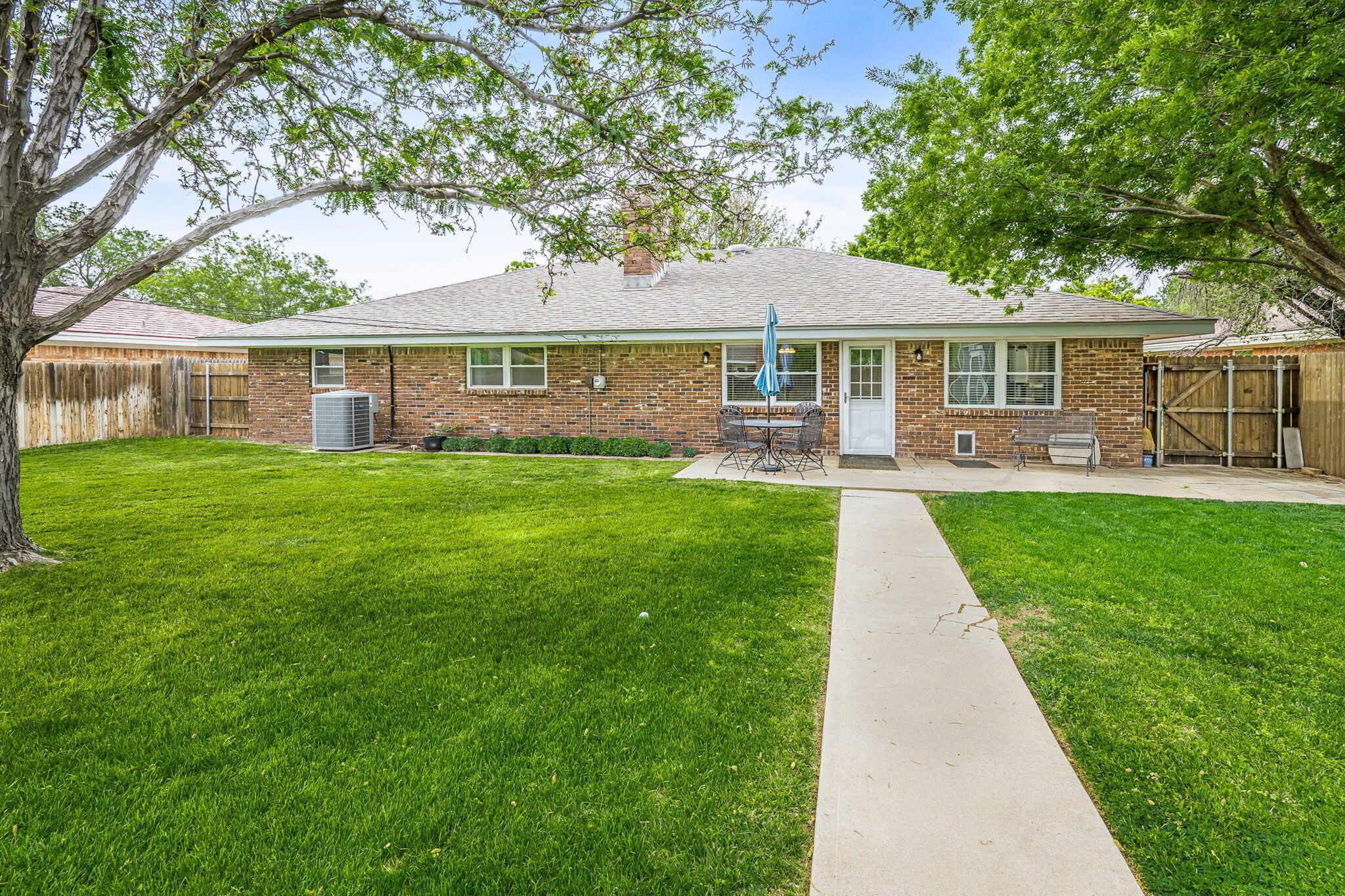 6010 Dreyfuss Road Amarillo, TX 79106 - Photo 20 of 21 Back Yard
