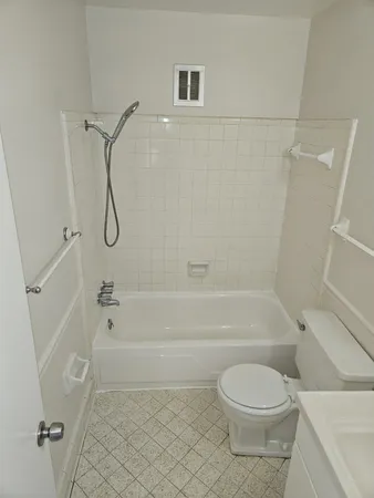 $1,175 | 2601 Hillsboro Pike, Unit A5, Nashville, TN 37212