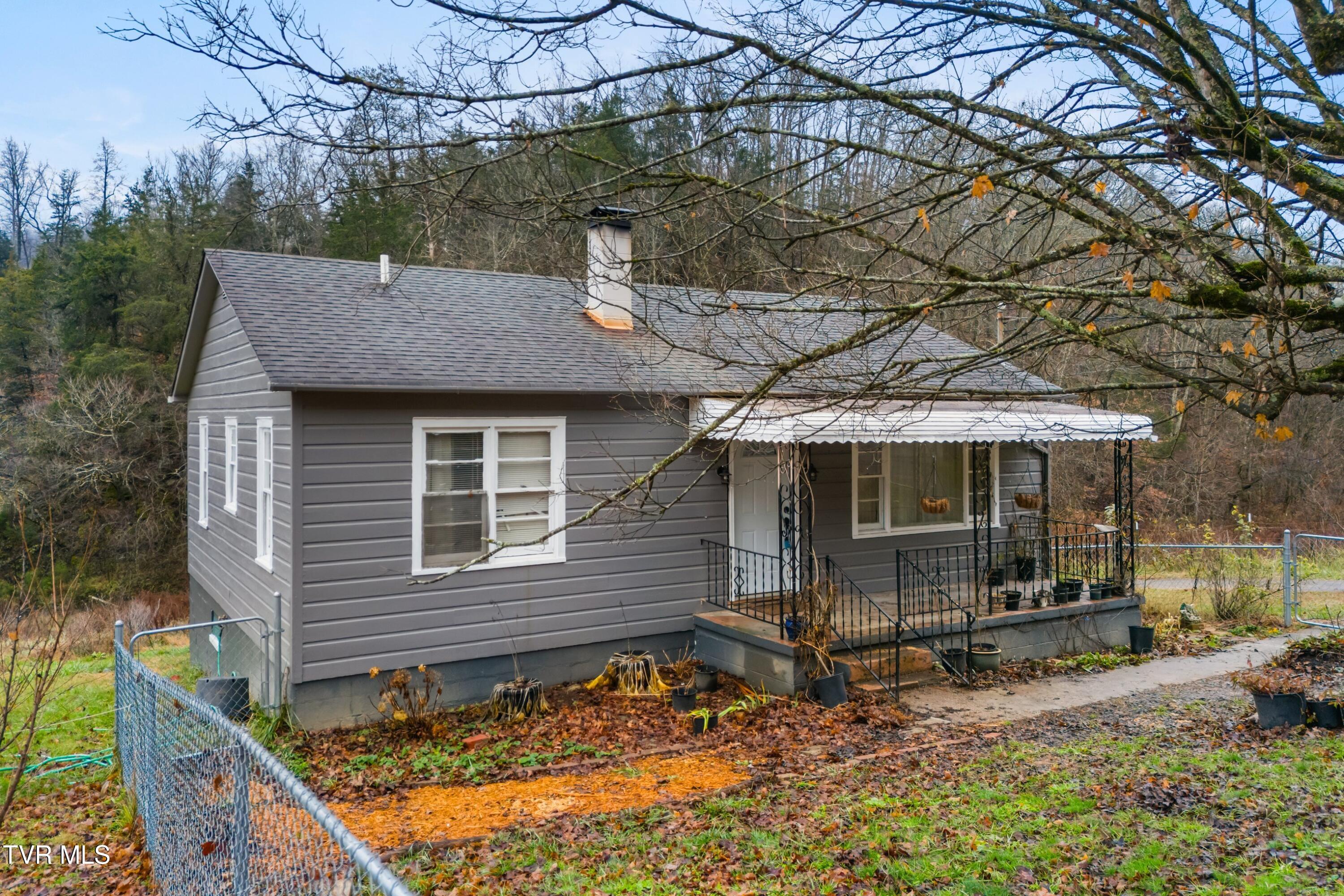 7593 Cracker Neck Road Washburn, TN 37888 - Photo 18 of 32 019-7593CrackerNeckRoad-Washburn-TN-3788