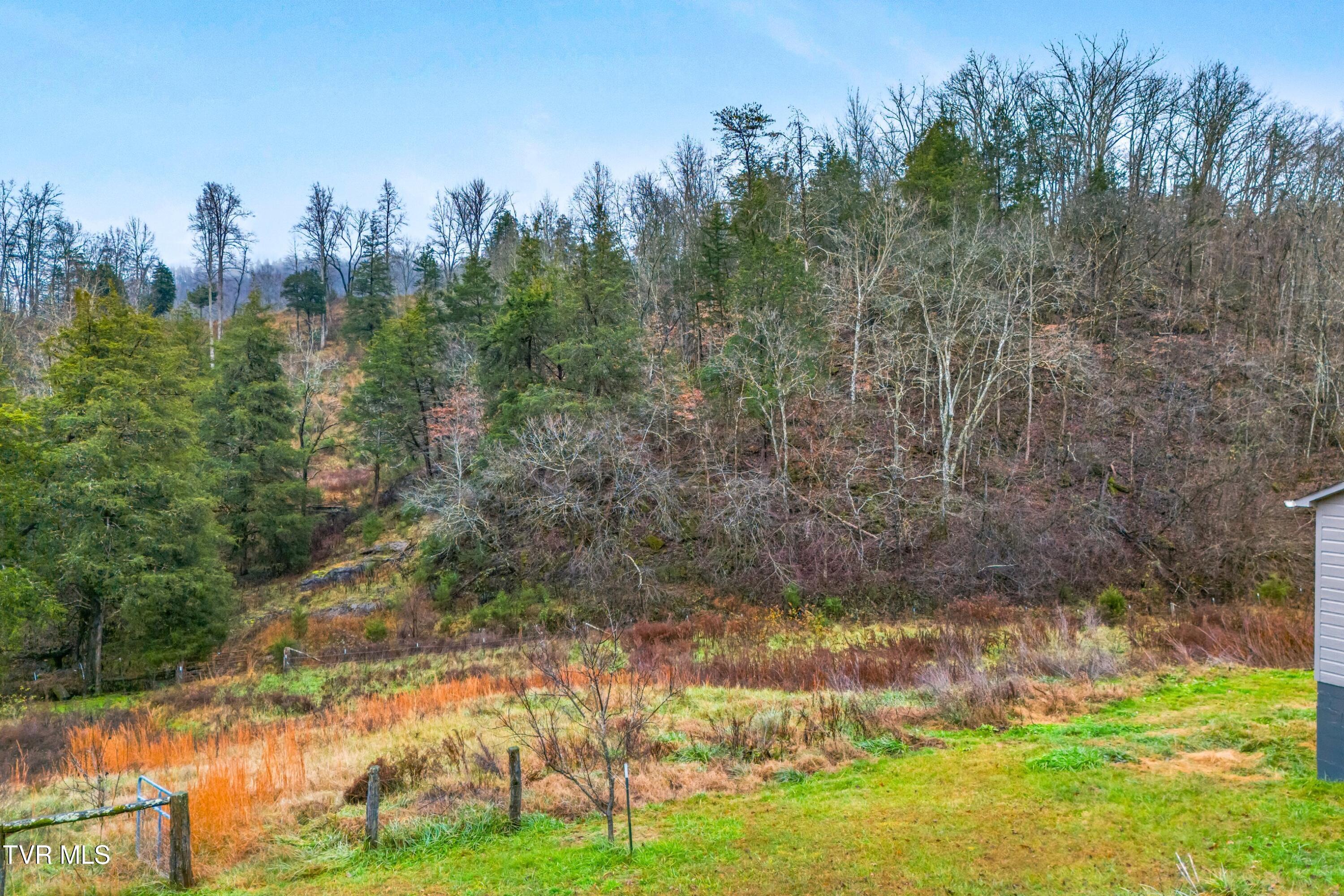 7593 Cracker Neck Road Washburn, TN 37888 - Photo 20 of 32 021-7593CrackerNeckRoad-Washburn-TN-3788