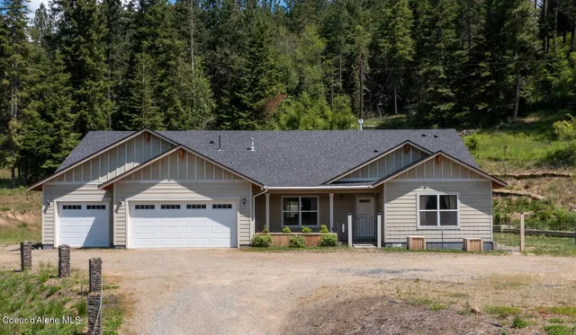 $775,000 | 87705 State Highway 3, St. Maries, ID 83861