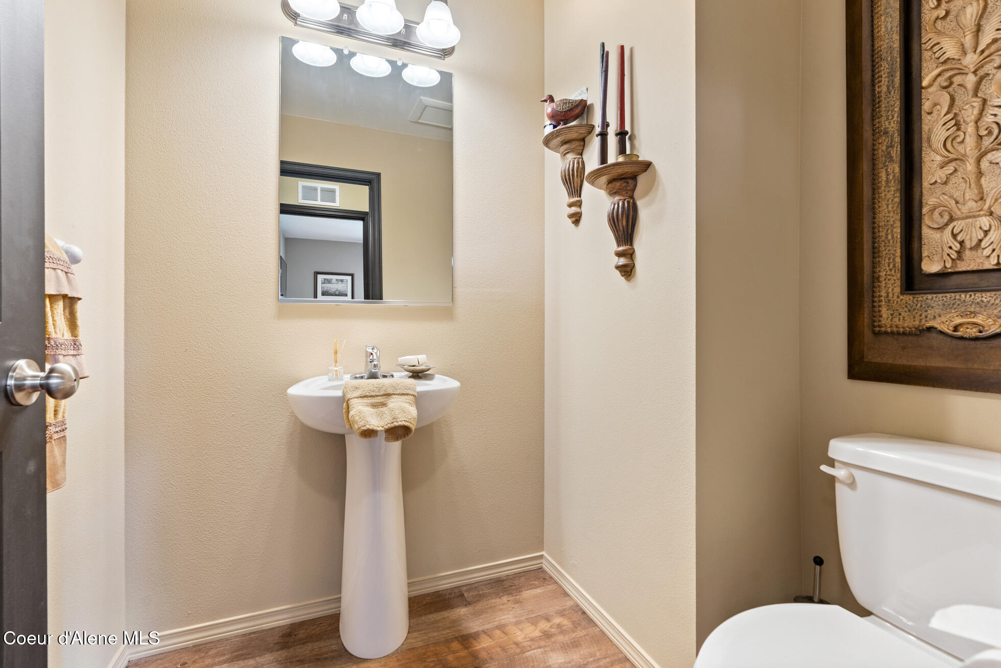 87705 State Highway 3 St. Maries, ID 83861 - Photo 15 of 45 Powder Room