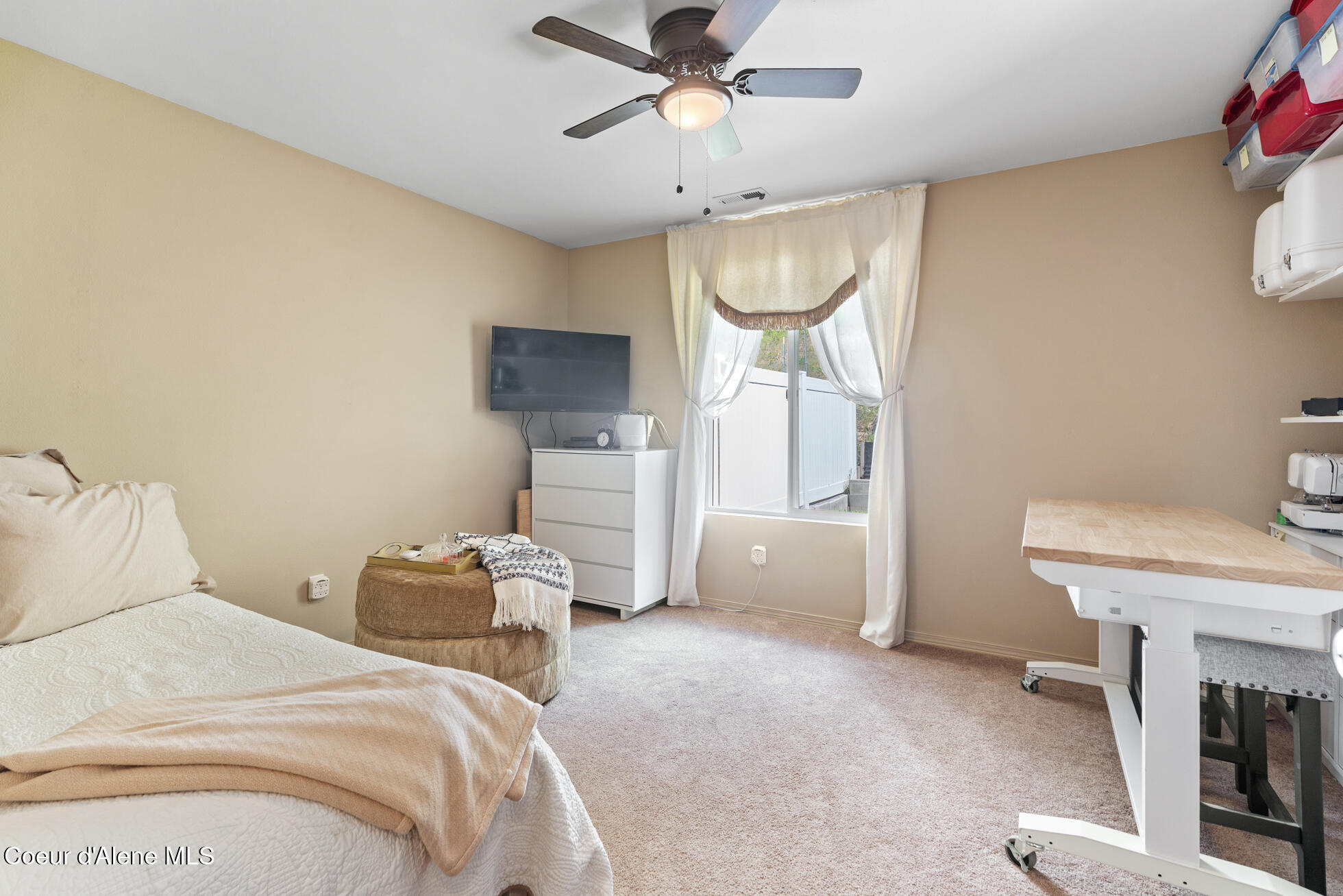 87705 State Highway 3 St. Maries, ID 83861 - Photo 28 of 48 Guest Bedroom