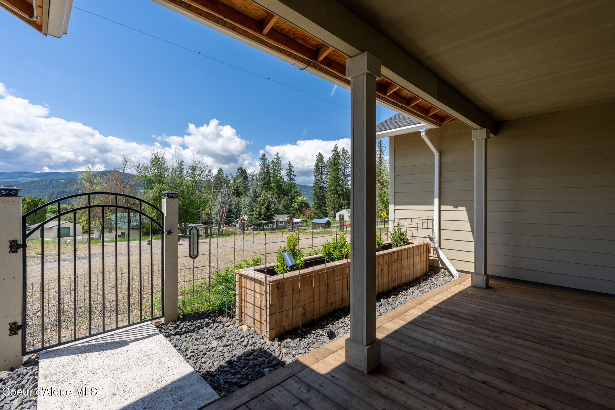 87705 State Highway 3 St. Maries, ID 83861 - Photo 39 of 48 Front Porch