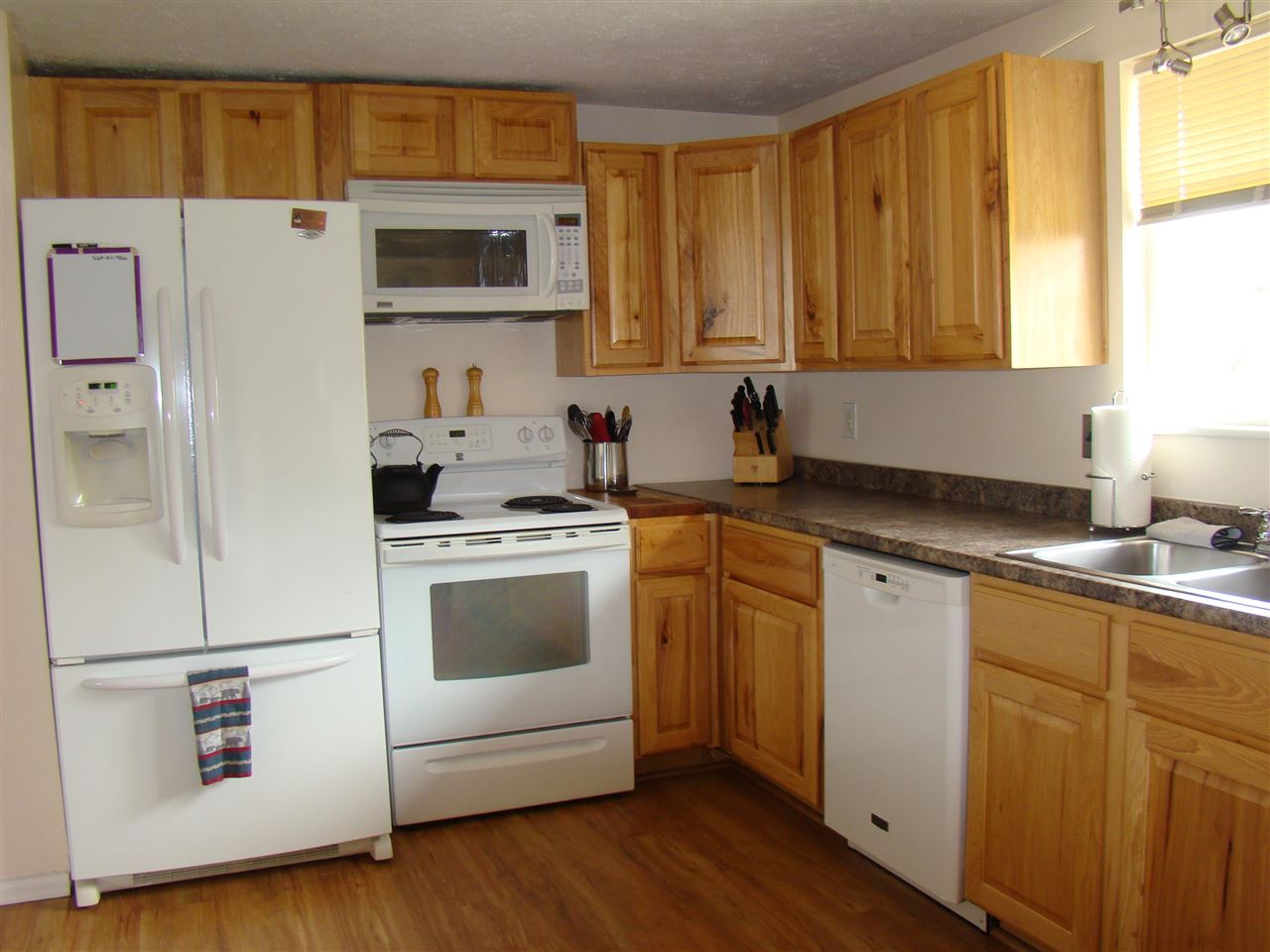 464 Meadow Road Grand Junction, CO 81504 - Photo 3 of 23 Gallery Image 3
